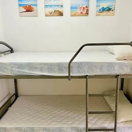 Precioso Apartamento Con 2 Piscinas, Playa Fenals