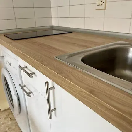 Precioso Apartamento Con 2 Piscinas, Playa Fenals Apartment